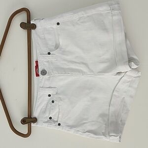 Dickies White Stretchy Denim High Waist Cuffed Shorts 5 27 (B33)